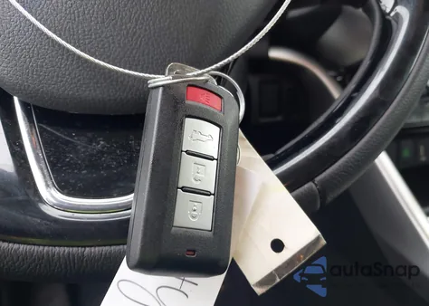 2024 Mitsubishi Eclipse Cross Se S-Awc z USA, uszkodzony, nr VIN JA4ATWAA3RZ015861